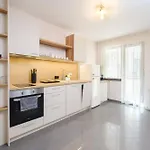 2-bedroom In The Center Apartment Plovdiv