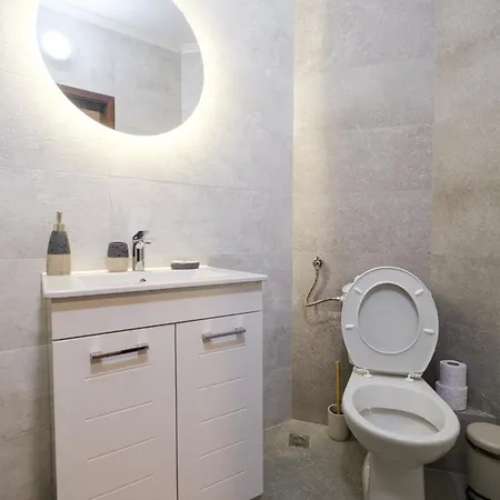 Apartment 2-bedroom In The Center Plovdiv