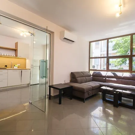 Apartment 2-bedroom In The Center
