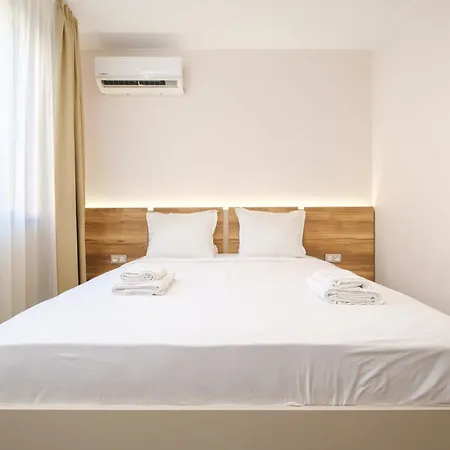 Apartment 2-bedroom In The Center *