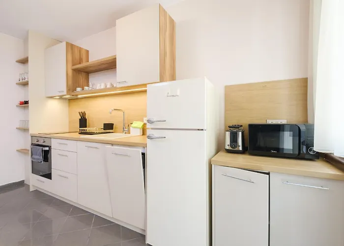 Apartment 2-bedroom In The Center *