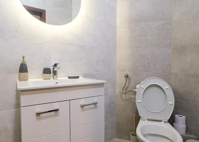 Appartement 2-bedroom In The Center Plovdiv