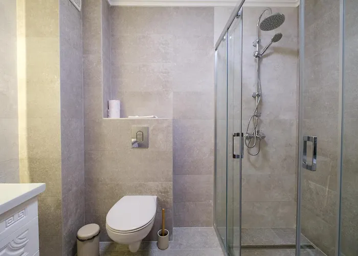 2-bedroom In The Center