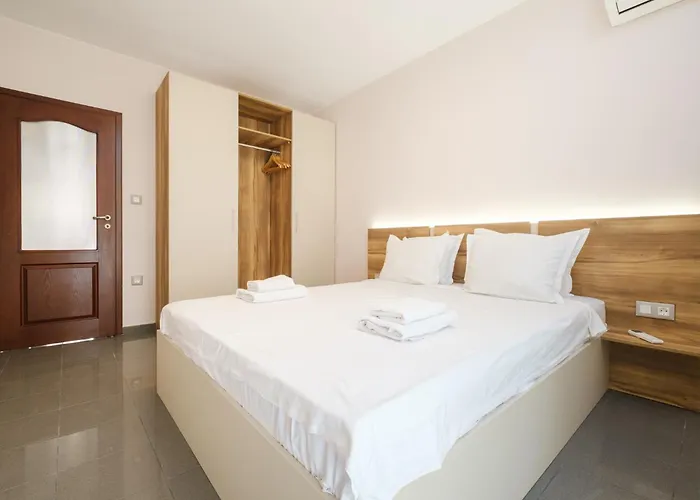 2-bedroom In The Center Appartement Plovdiv